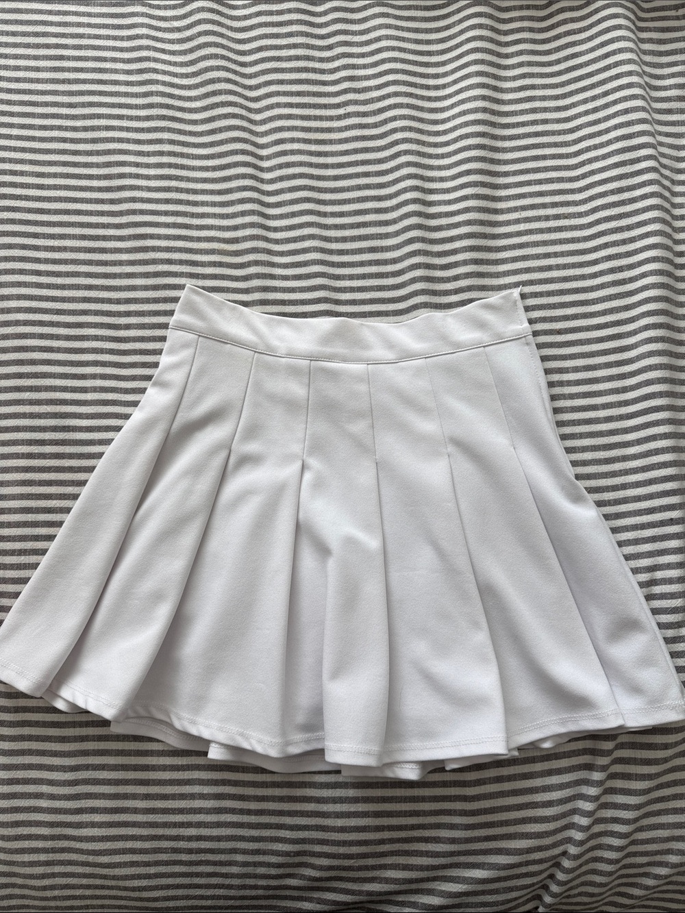 miami White Circle Skirt - Pleated Skater Mini